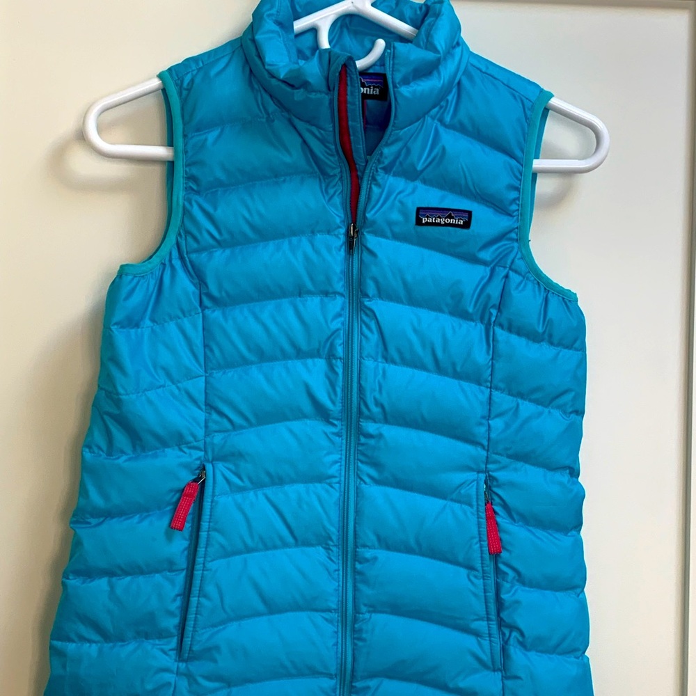 Girls Size M (10) Patagonia Down Sweater Vest
